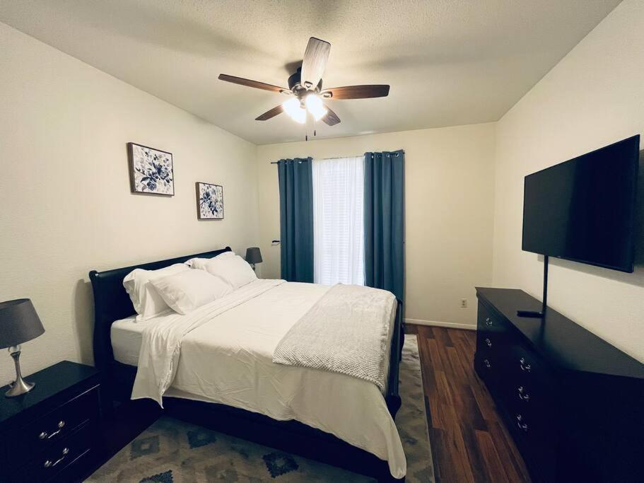 Home Away From Home-Cozy 2 Bdrm Condo/Med Cntr/Nrg Хюстън Екстериор снимка