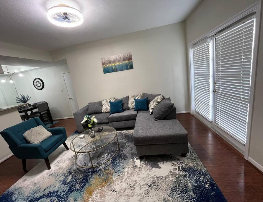 Home Away From Home-Cozy 2 Bdrm Condo/Med Cntr/Nrg Хюстън Екстериор снимка