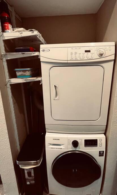 Home Away From Home-Cozy 2 Bdrm Condo/Med Cntr/Nrg Хюстън Екстериор снимка