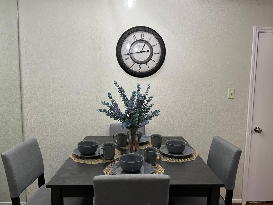 Home Away From Home-Cozy 2 Bdrm Condo/Med Cntr/Nrg Хюстън Екстериор снимка